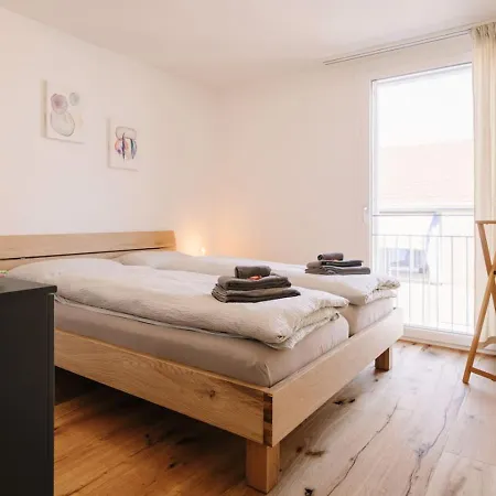 Stockhorn In See- Und Bergnaehe, Modern, Mit Balkon, 4 Gaeste Spiez