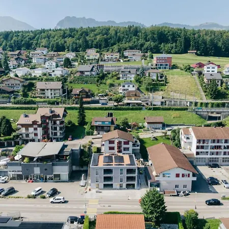 Stockhorn In See- Und Bergnähe, Modern, Mit Balkon, 4 Gäste *