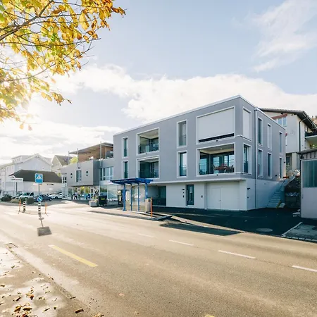 Stockhorn In See- Und Bergnaehe, Modern, Mit Balkon, 4 Gaeste