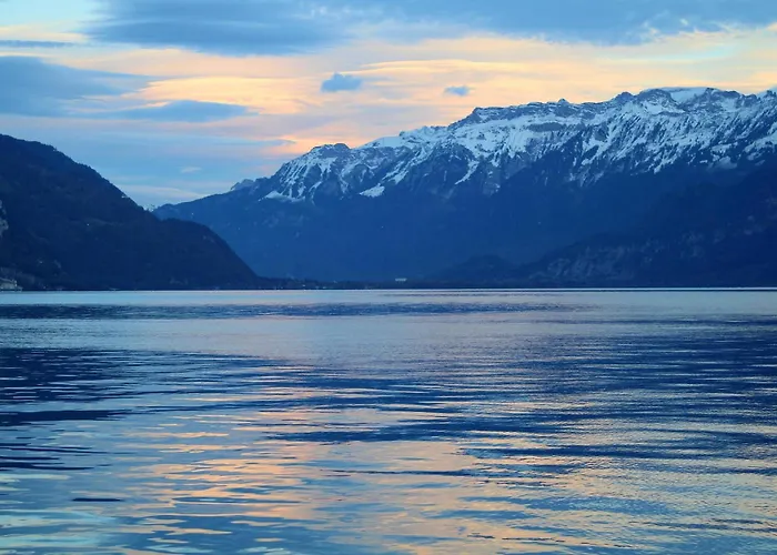 Stockhorn In See- Und Bergnaehe, Modern, Mit Balkon, 4 Gaeste Spiez