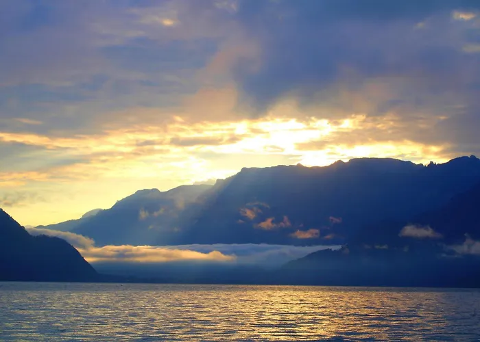 Stockhorn In See- Und Bergnaehe, Modern, Mit Balkon, 4 Gaeste *