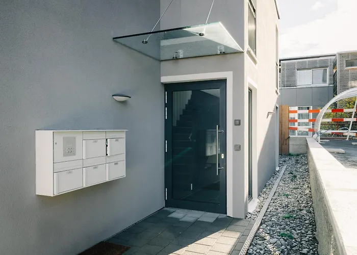 Stockhorn In See- Und Bergnaehe, Modern, Mit Balkon, 4 Gaeste *