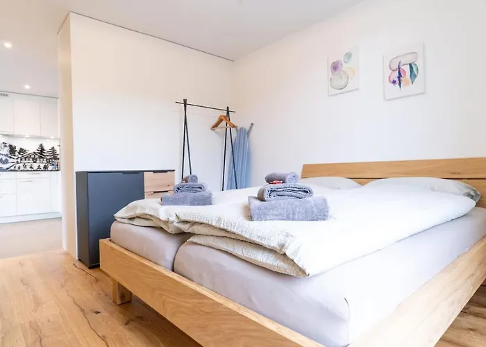 Stockhorn In See- Und Bergnaehe, Modern, Mit Balkon, 4 Gaeste